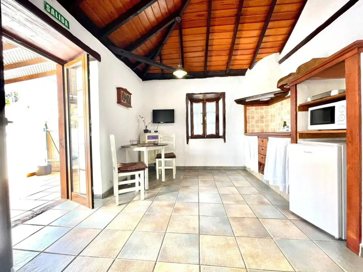 Bungalow 1 con Wifi A C BBQ Piscina en La Palma