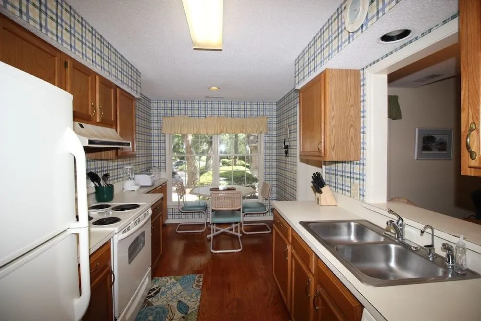 3410 Carolina Place 3 Br villa by RedAwning