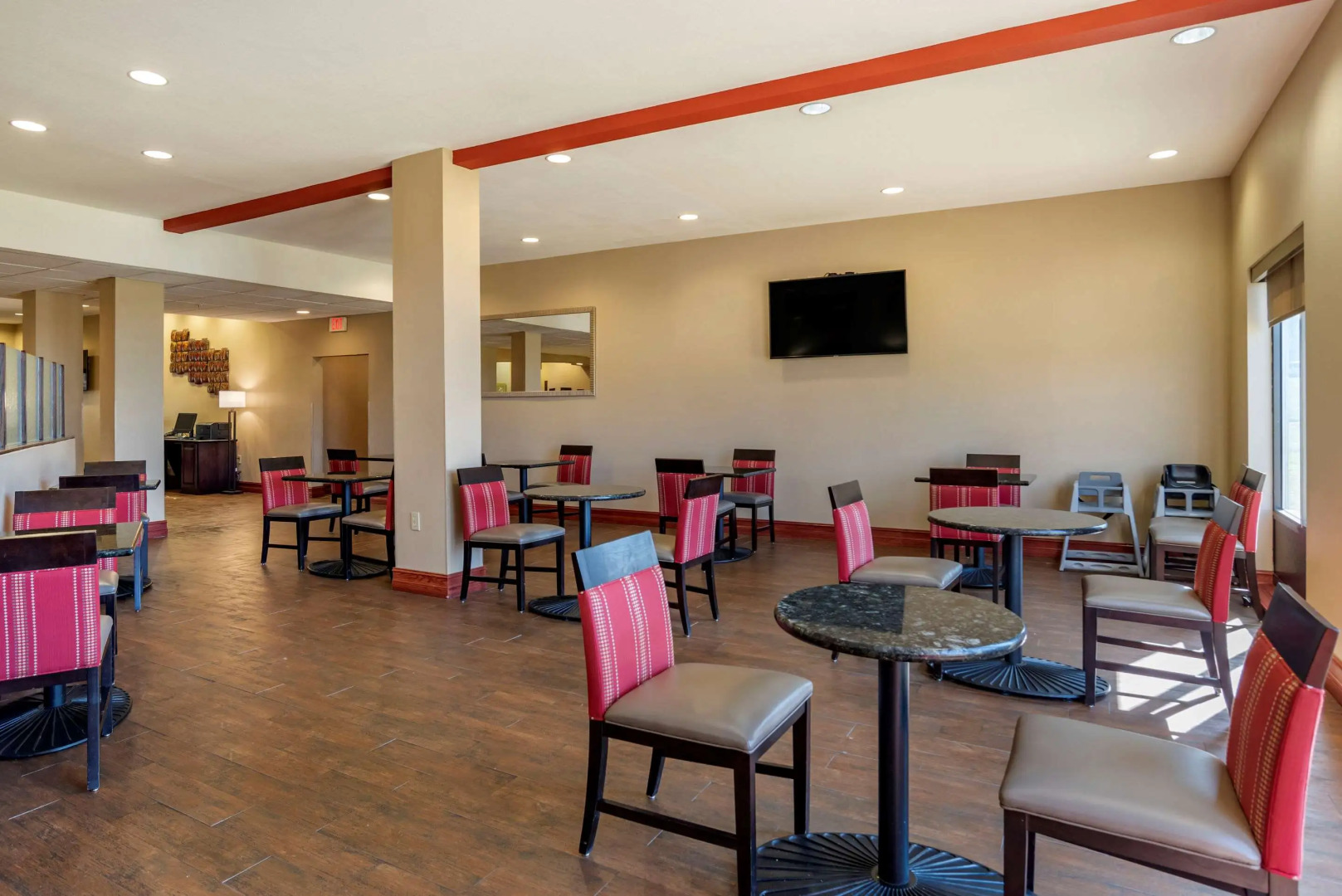 Comfort Suites Airport South