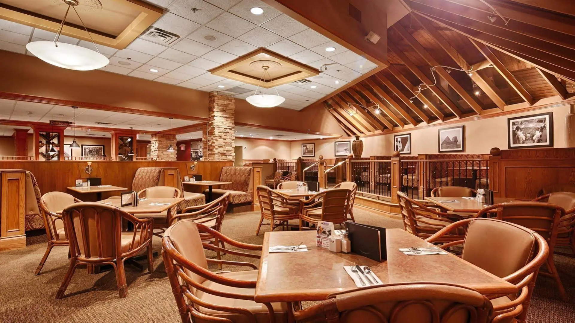 Best Western PLUS Coquitlam Inn Convention Centre