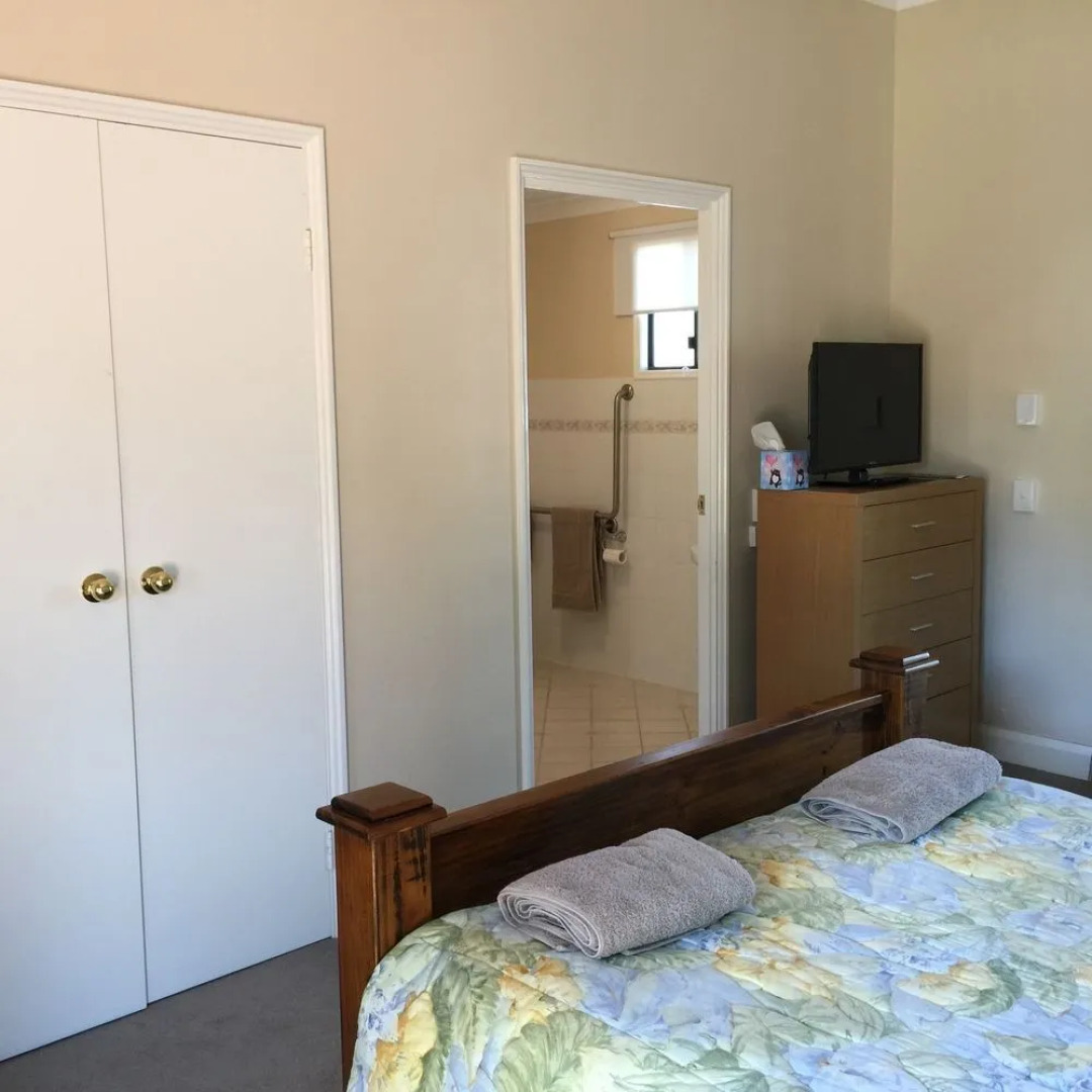 The Nosh and Nod - Howick Street