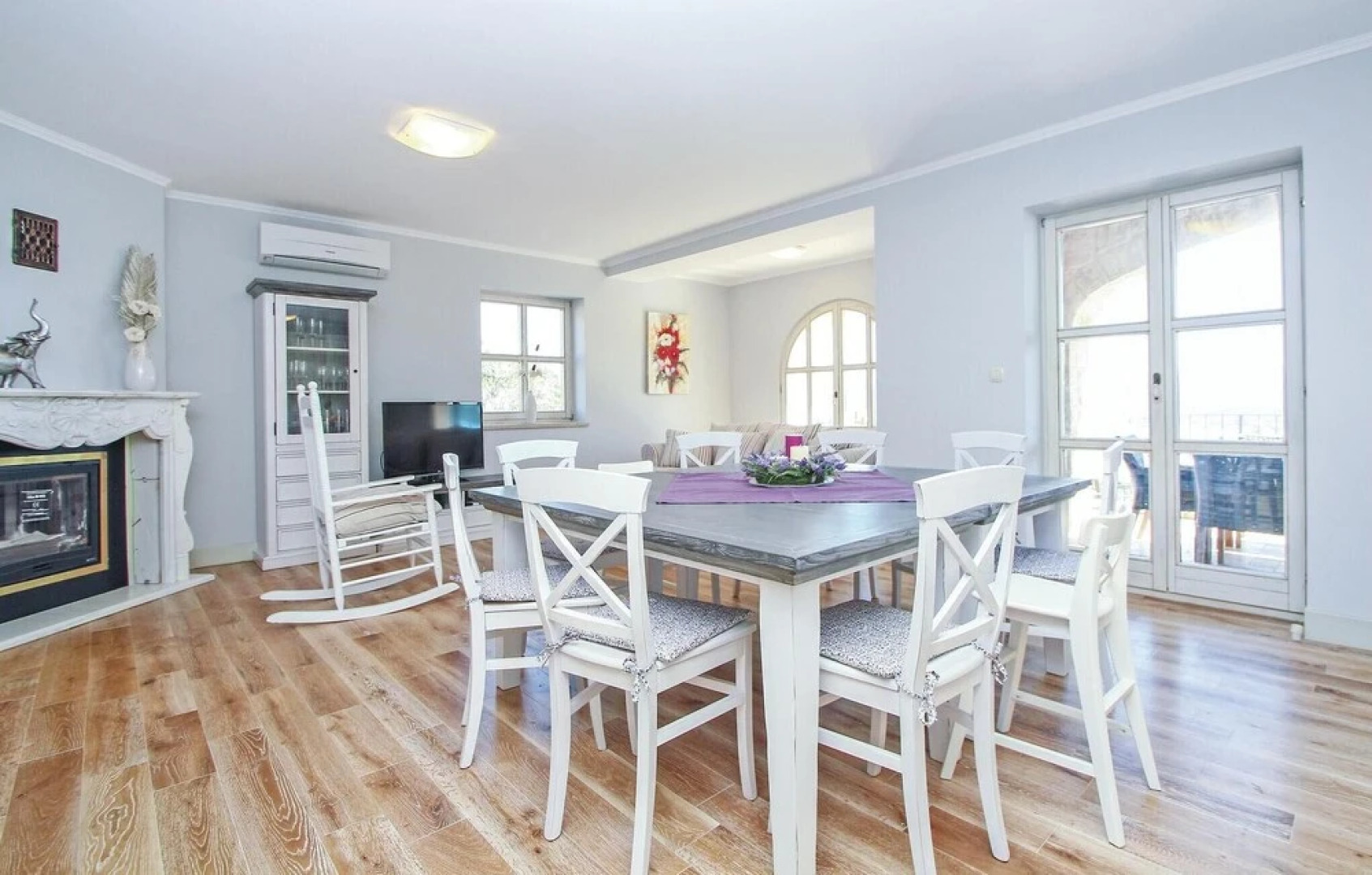 Nice Home in Malinska With Wifi and 5 Bedrooms