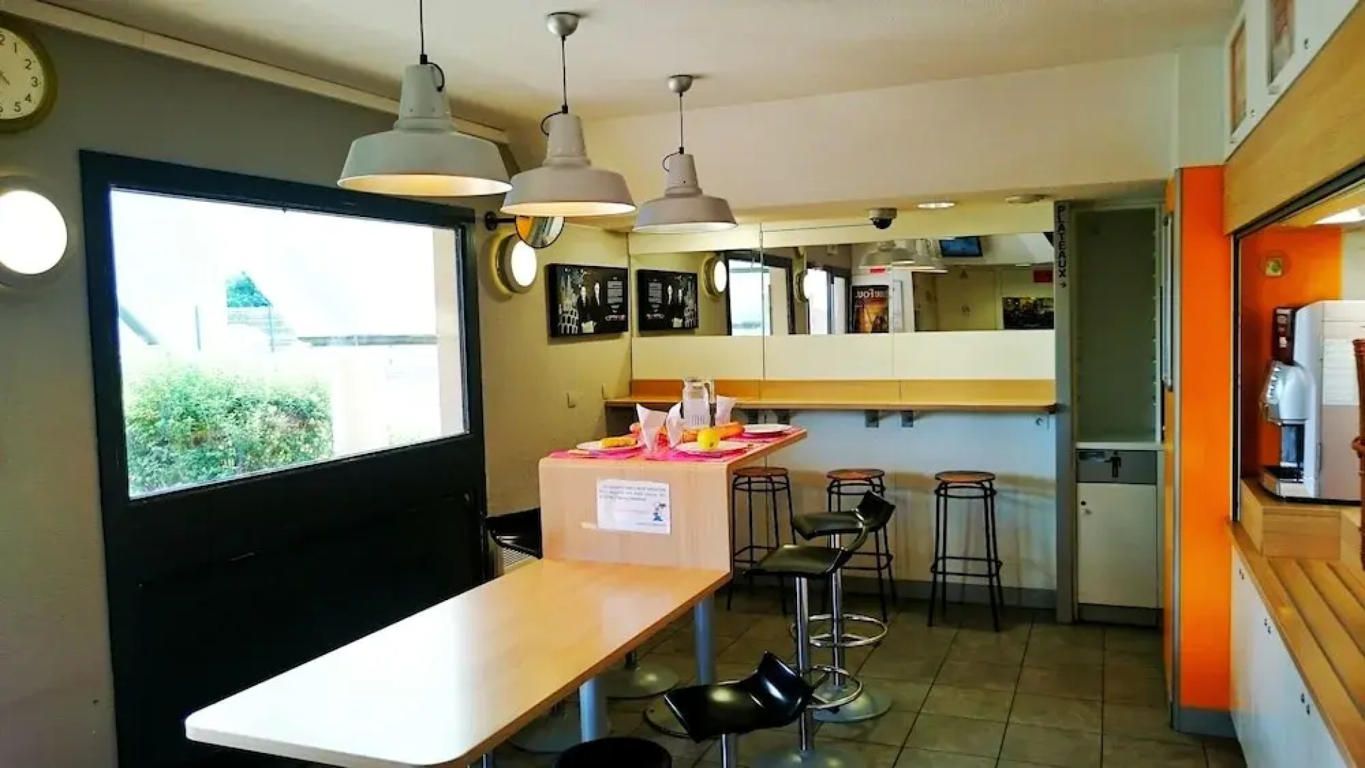 hotelF1 Angers Ouest Beaucouze