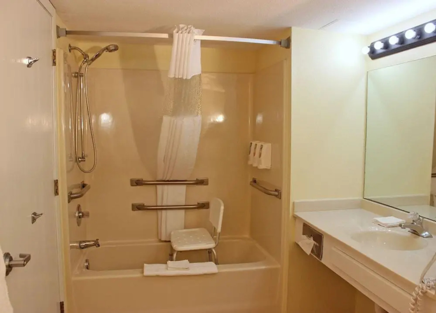 Angel Inn by the Strip