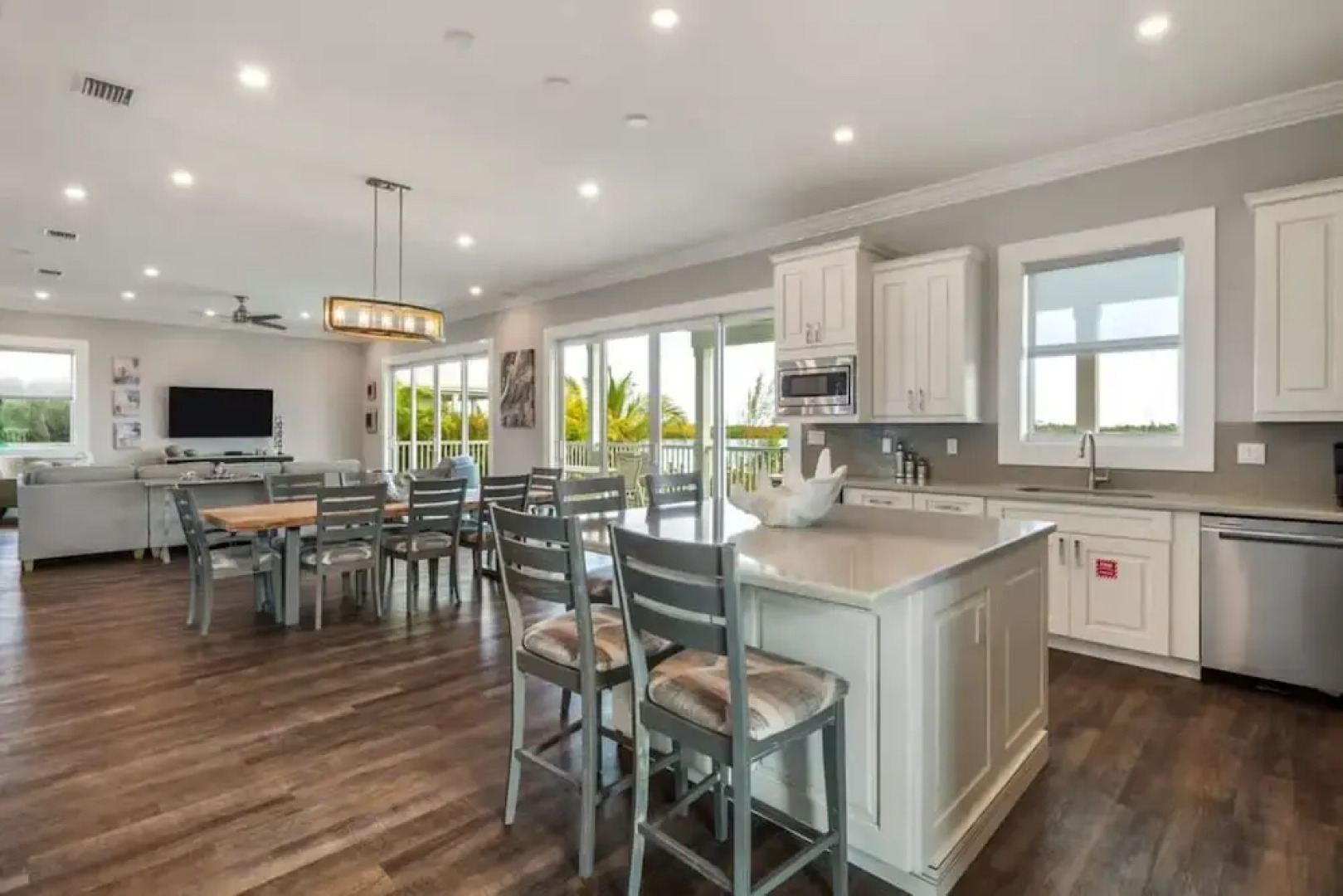 Evershore House Pool Parking Dock