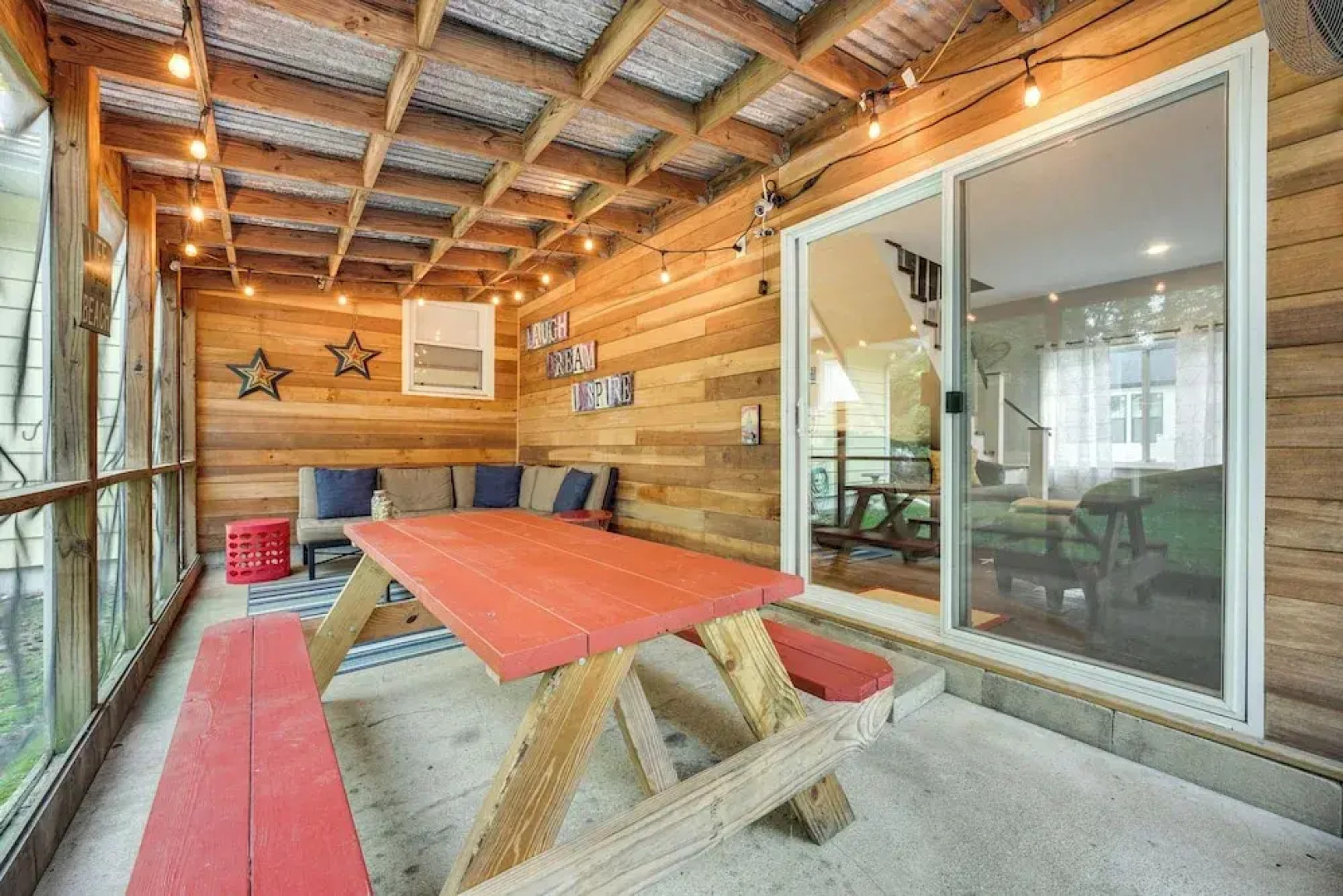 Renovated, Spacious Retreat in Union Pier!