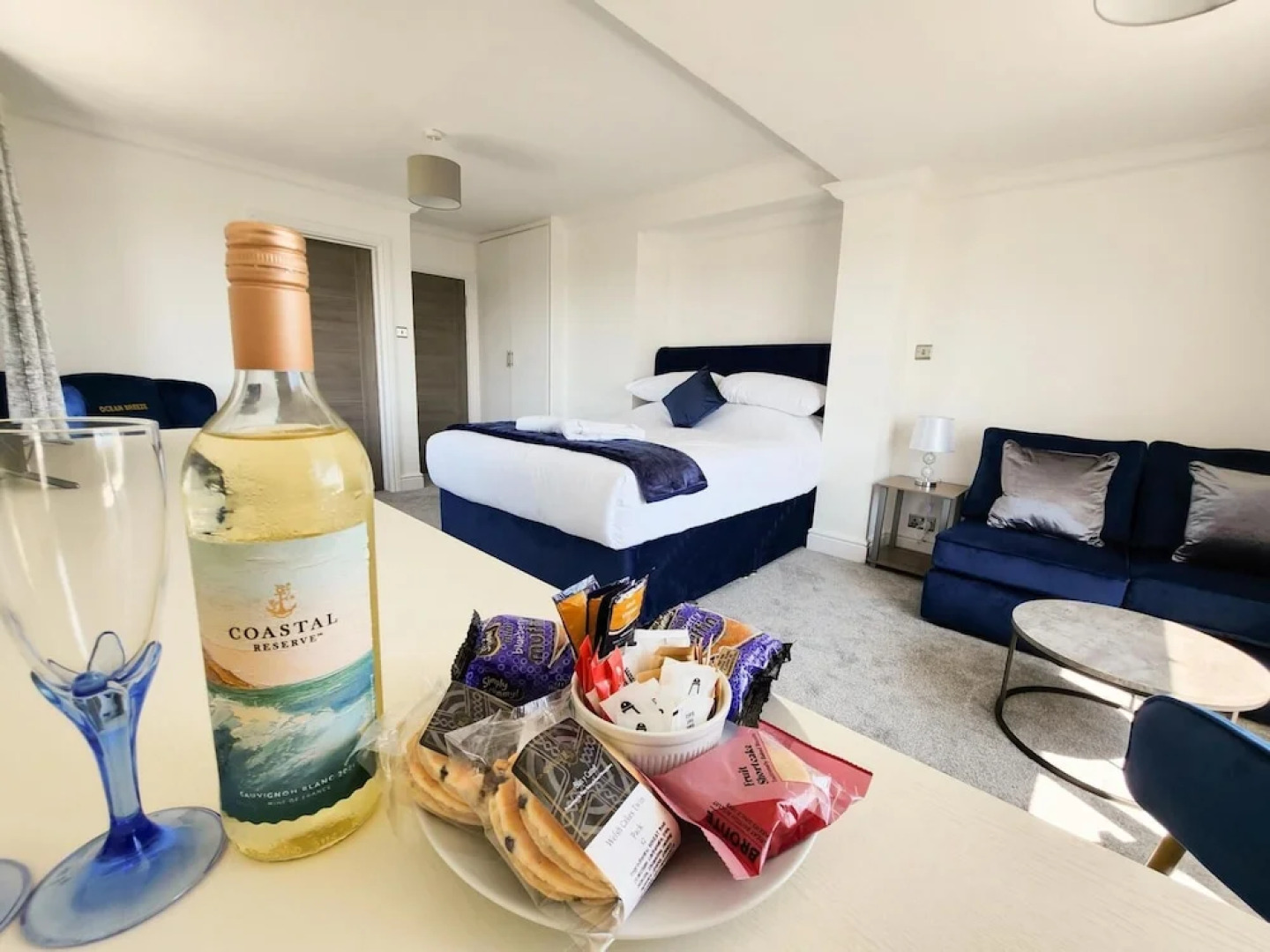 Sea View - 1 Bed Suite - Ocean Breeze - Port Eynon