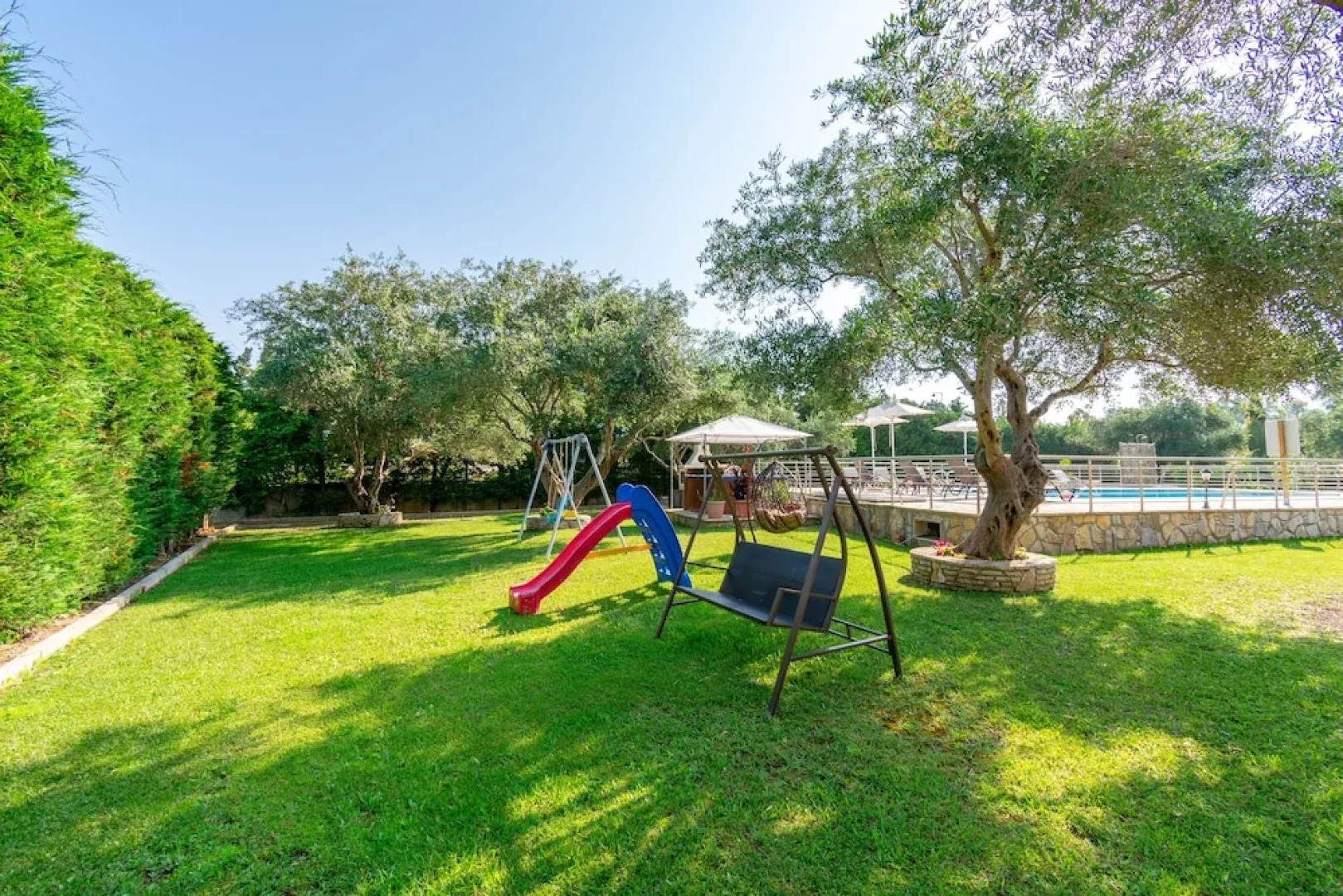 Villa Leo 2 , Dassia