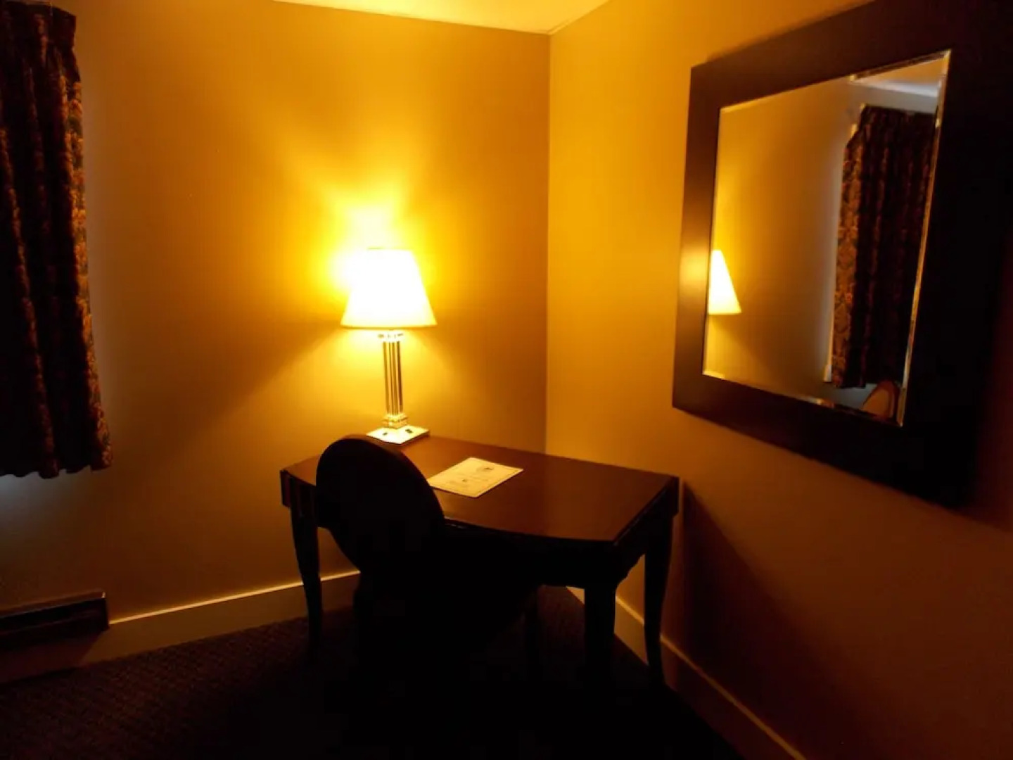 The Washburn Inn - On the Lake