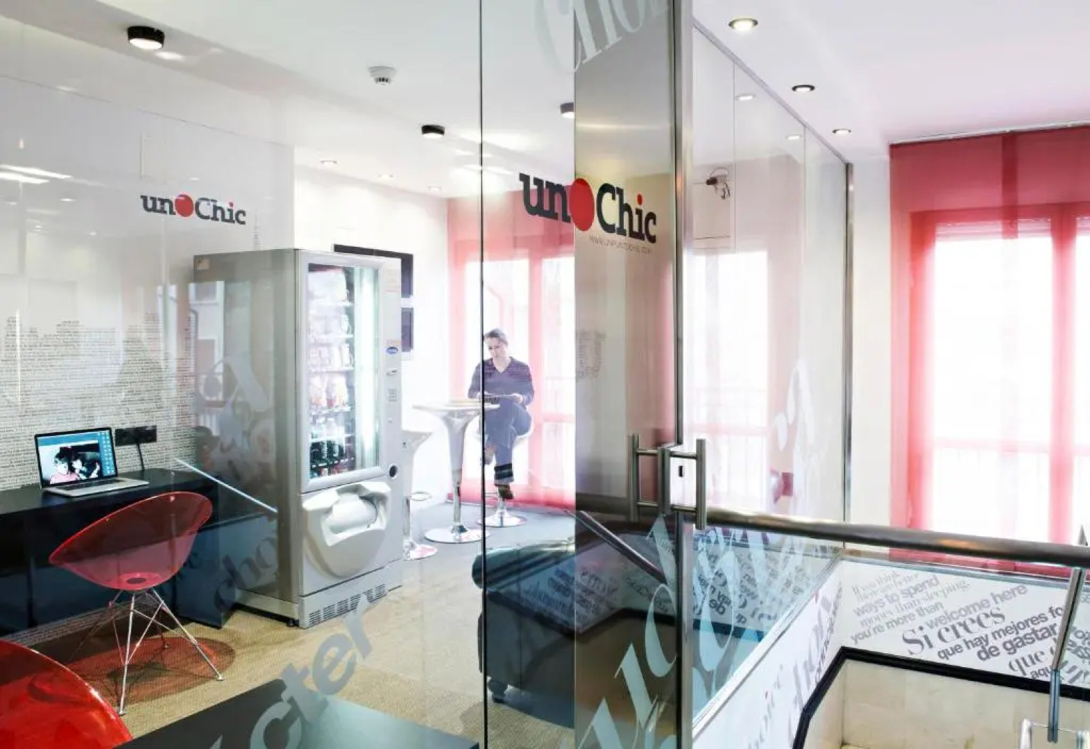 Hostal Joaquín Costa Un Punto Chic