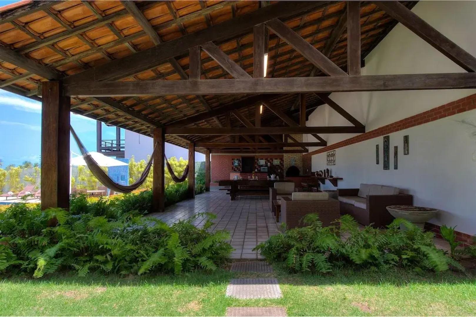 Casa com excelente localização no centro de Cumbuco