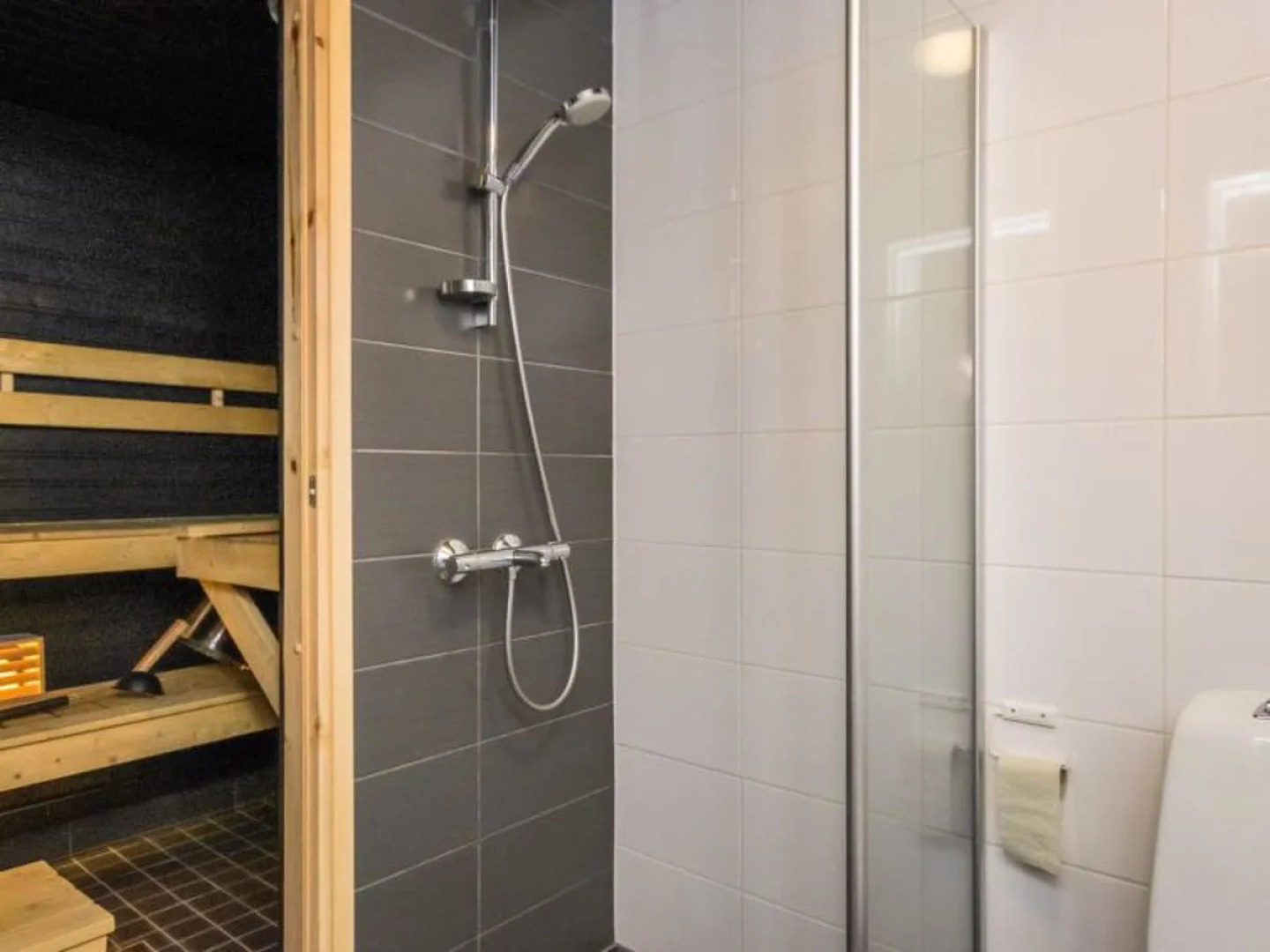 Skivillas 61 ukkohalla (b2)