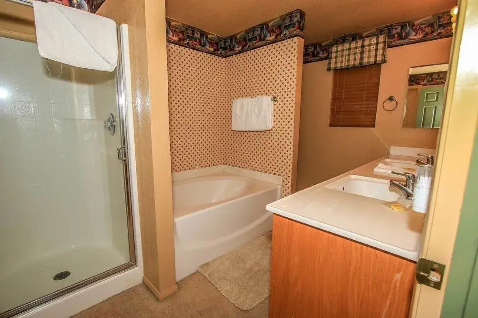 Lakefront Sanctuary #1306