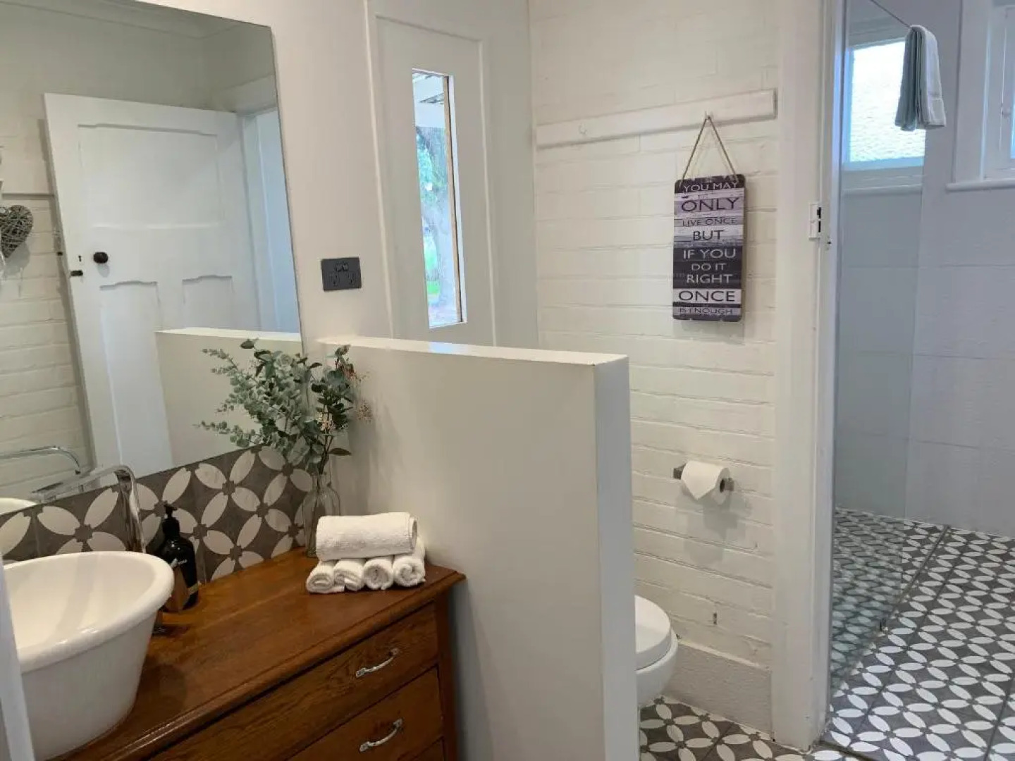 Bella Cosa Bed & Breakfast