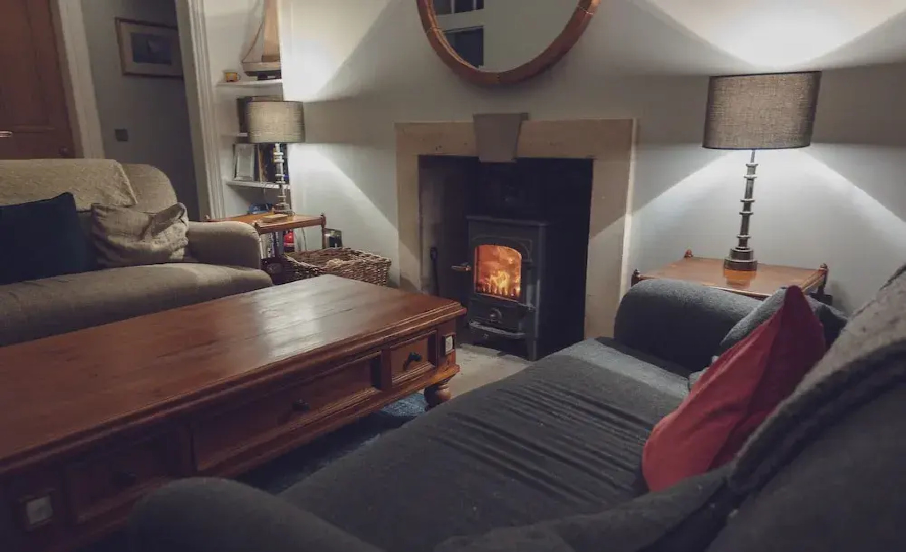 Eilean Sionnach Lighthouse Cottage