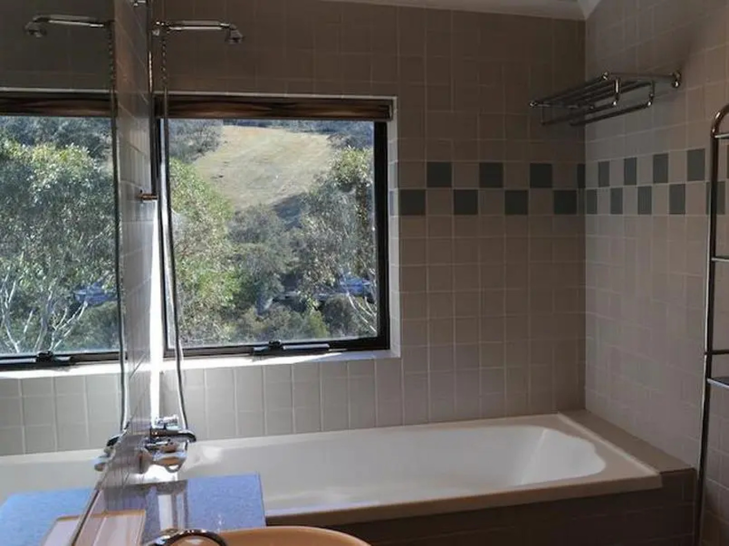 Mowamba A1 - Private Holiday Home