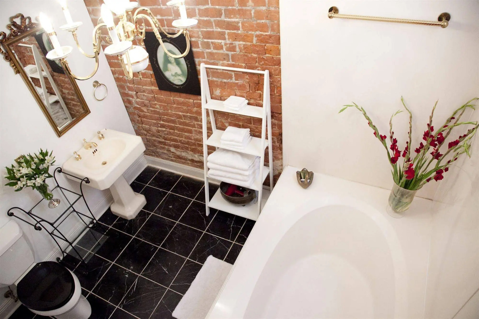 New Orleans Jazz Quarters - The French Quarters Unique Creole Hotel