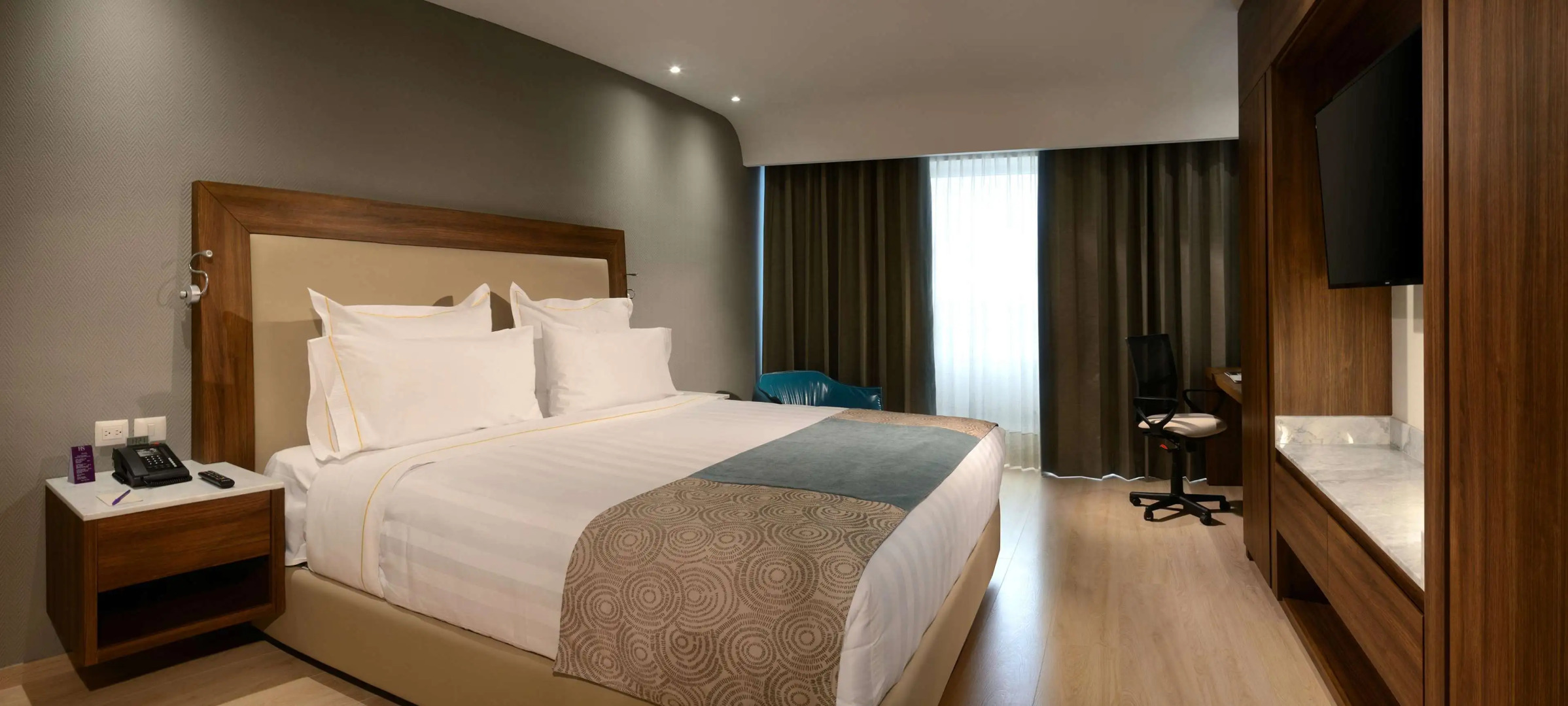 HS HOTSSON Hotel Irapuato