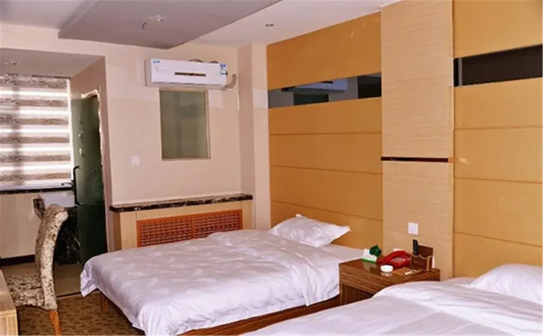 Zhangye Huishang Business Hotel