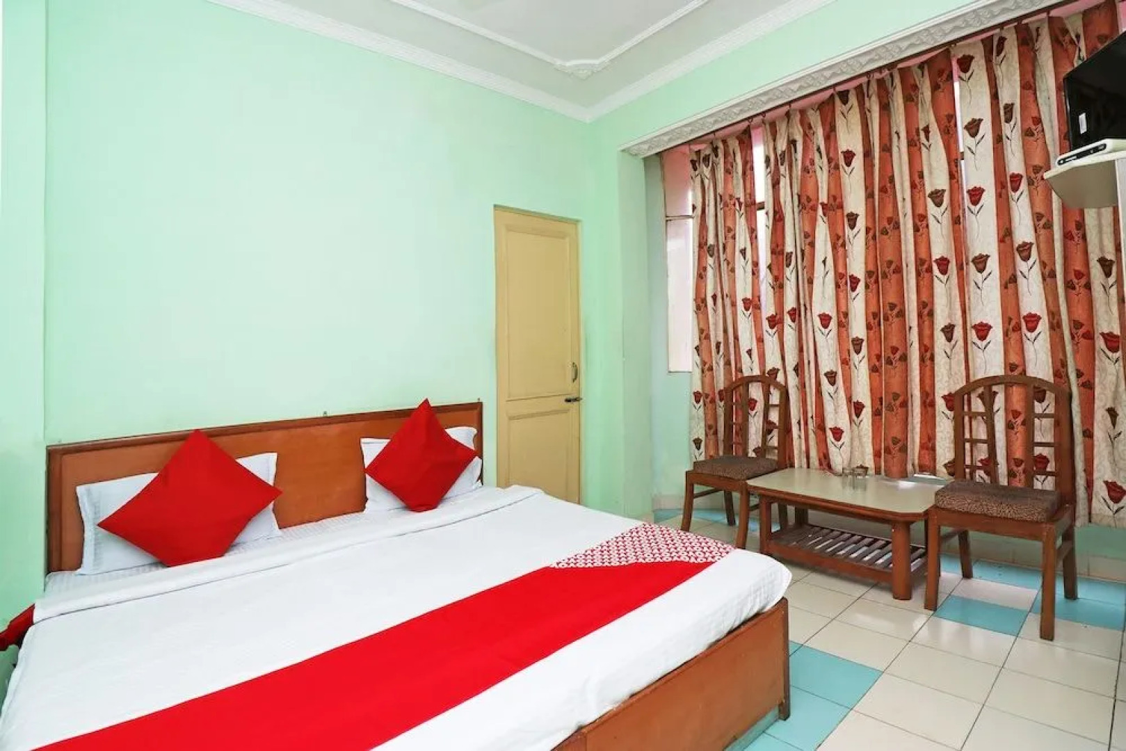 Oyo 44250 New Hotel Shivlok