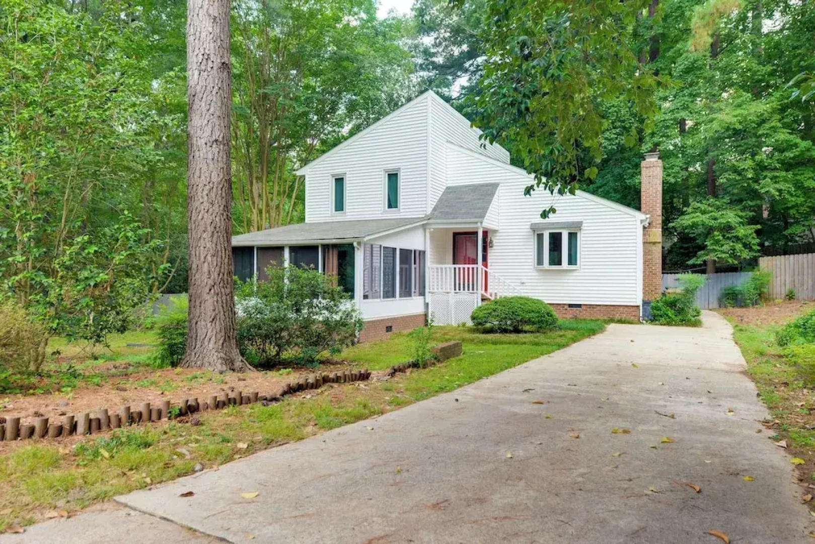 Cozy Cary Abode ~ 10 Mi to Downtown Raleigh!