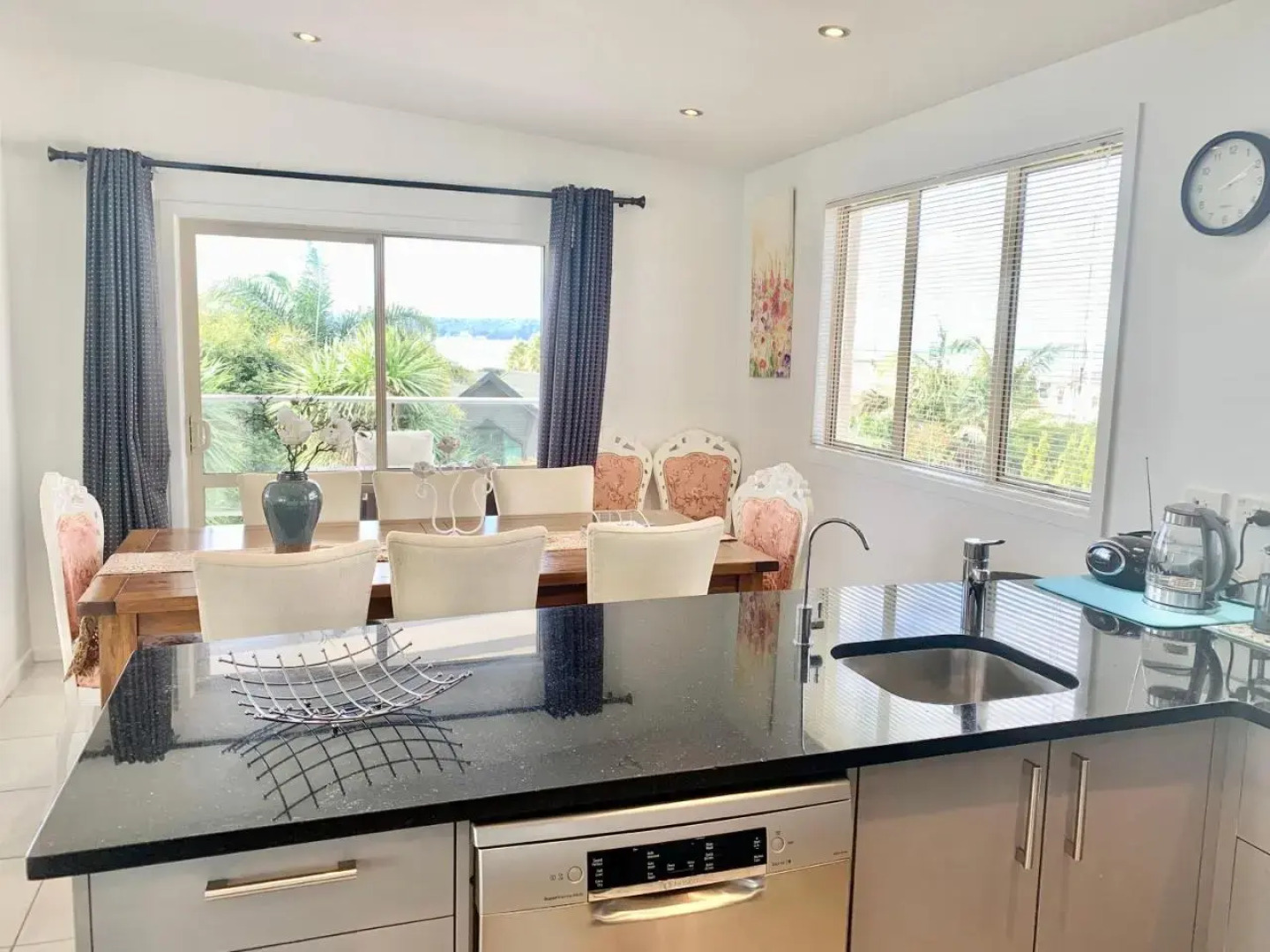 Amazing Seaview House