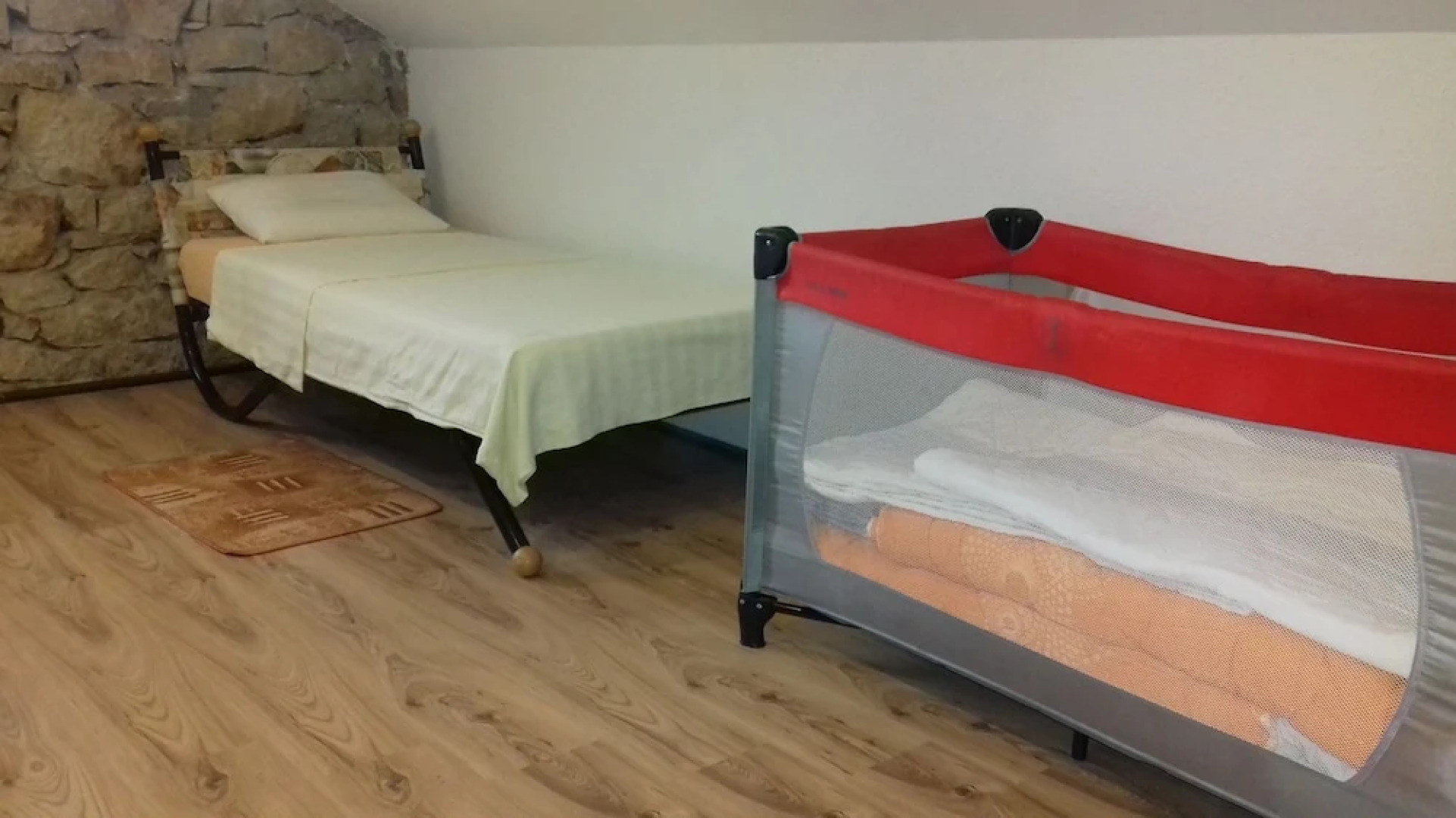 Apartment With one Bedroom in Tribanj, With Enclosed Garden and Wifi -