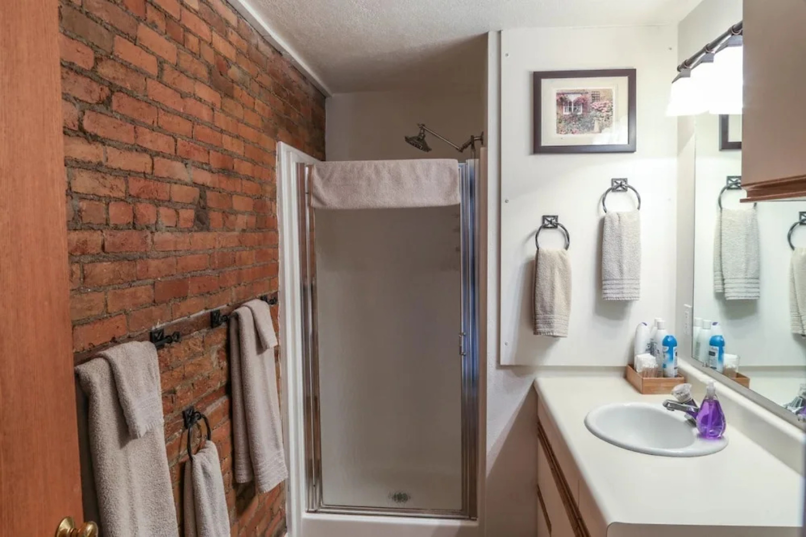 Bozeman - Atelier Above Main Street