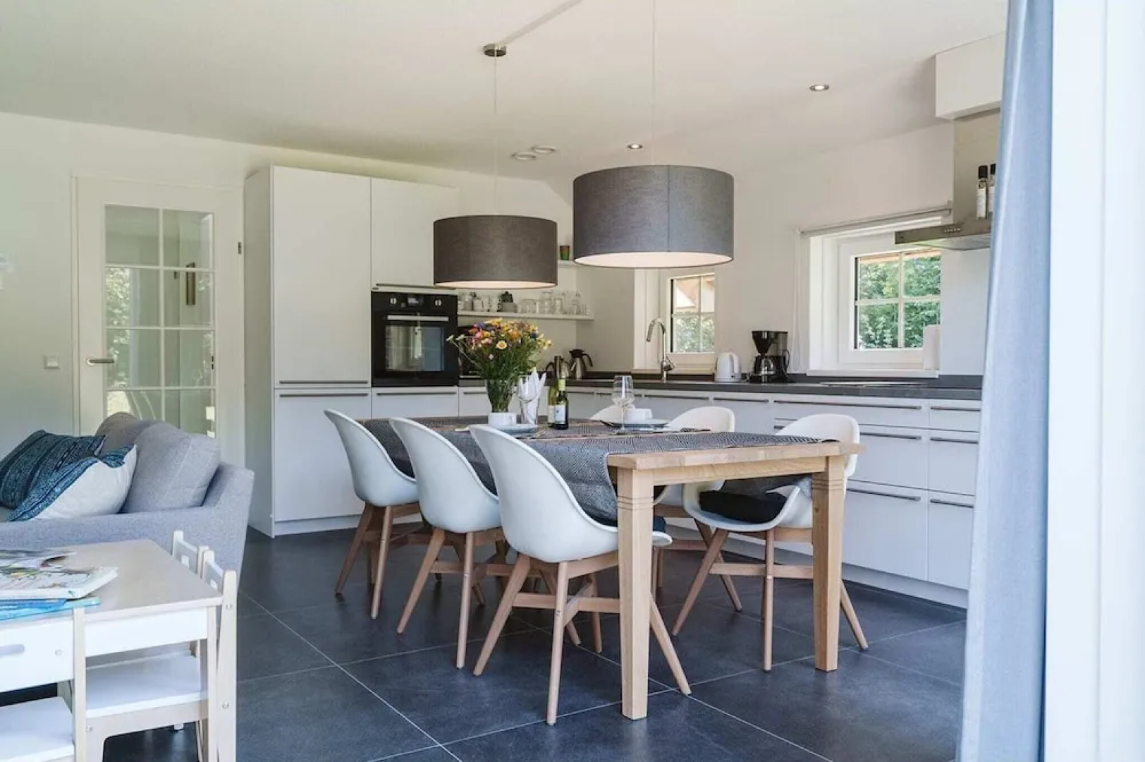 Luxurious 6-person Holiday Villa With a Forest Garden of 4000 m2