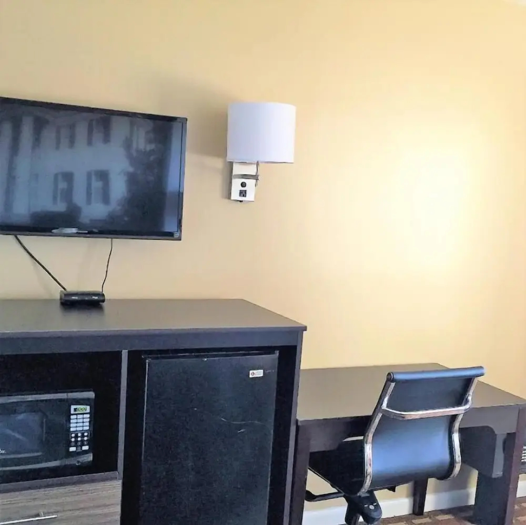 Super 8 Ocean Springs Biloxi
