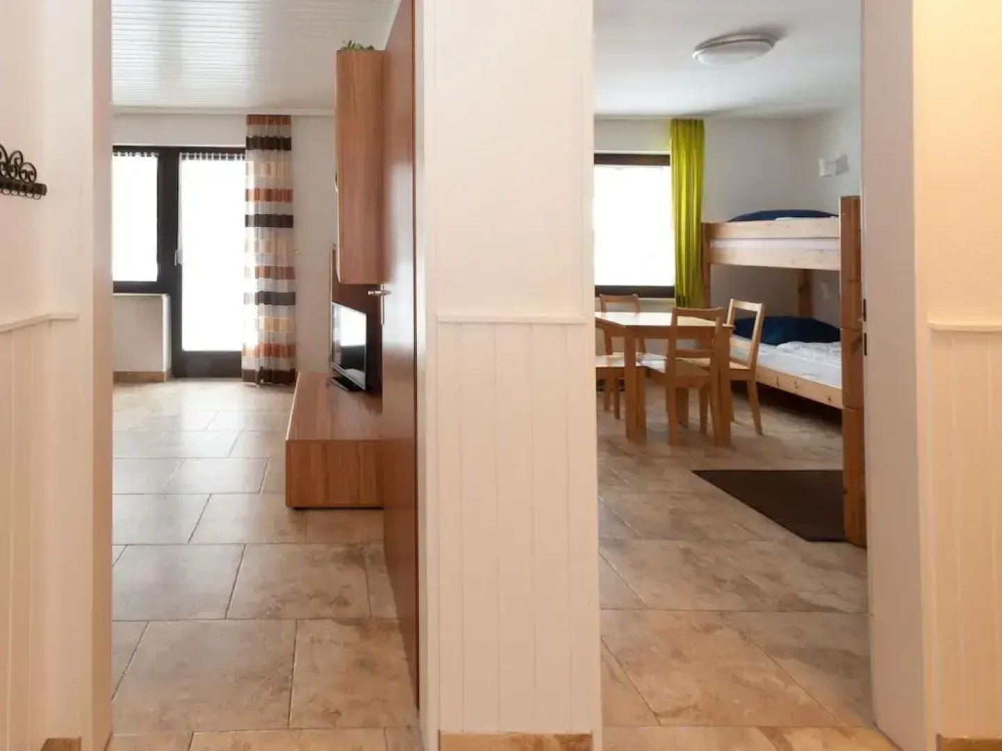 Apartment mit Spielbereich