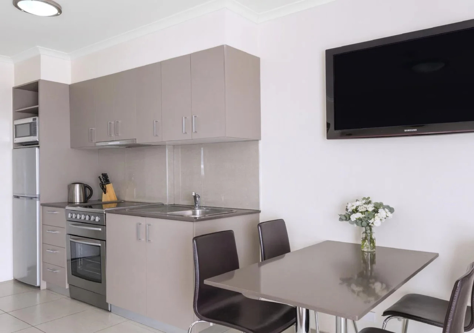 Central Motel & Apartments, Best Western Signature Collection