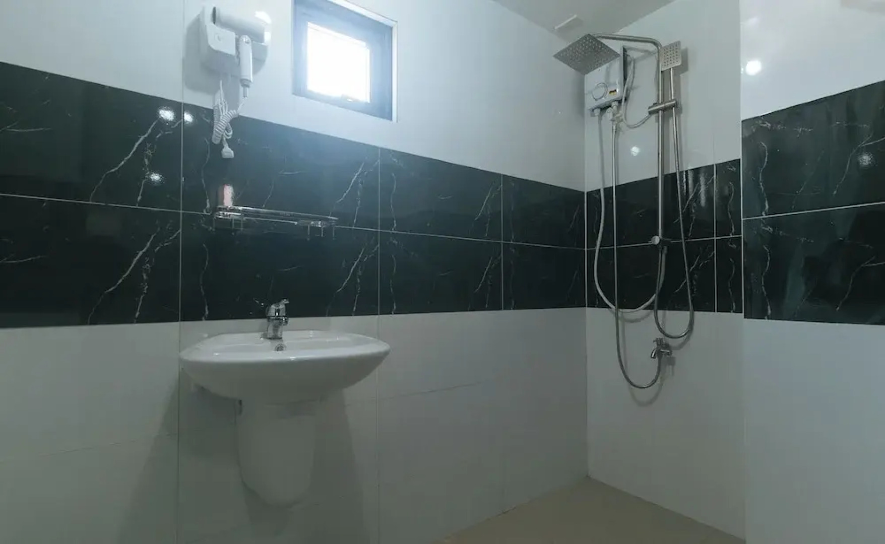 Sans Hotel near Enchanted Kingdom