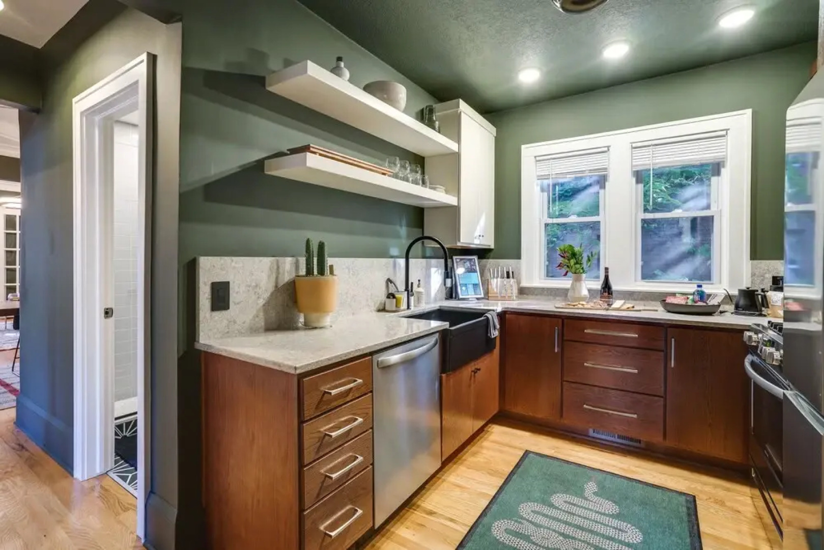 Pet-friendly Saint Paul Rental Near Downtown!