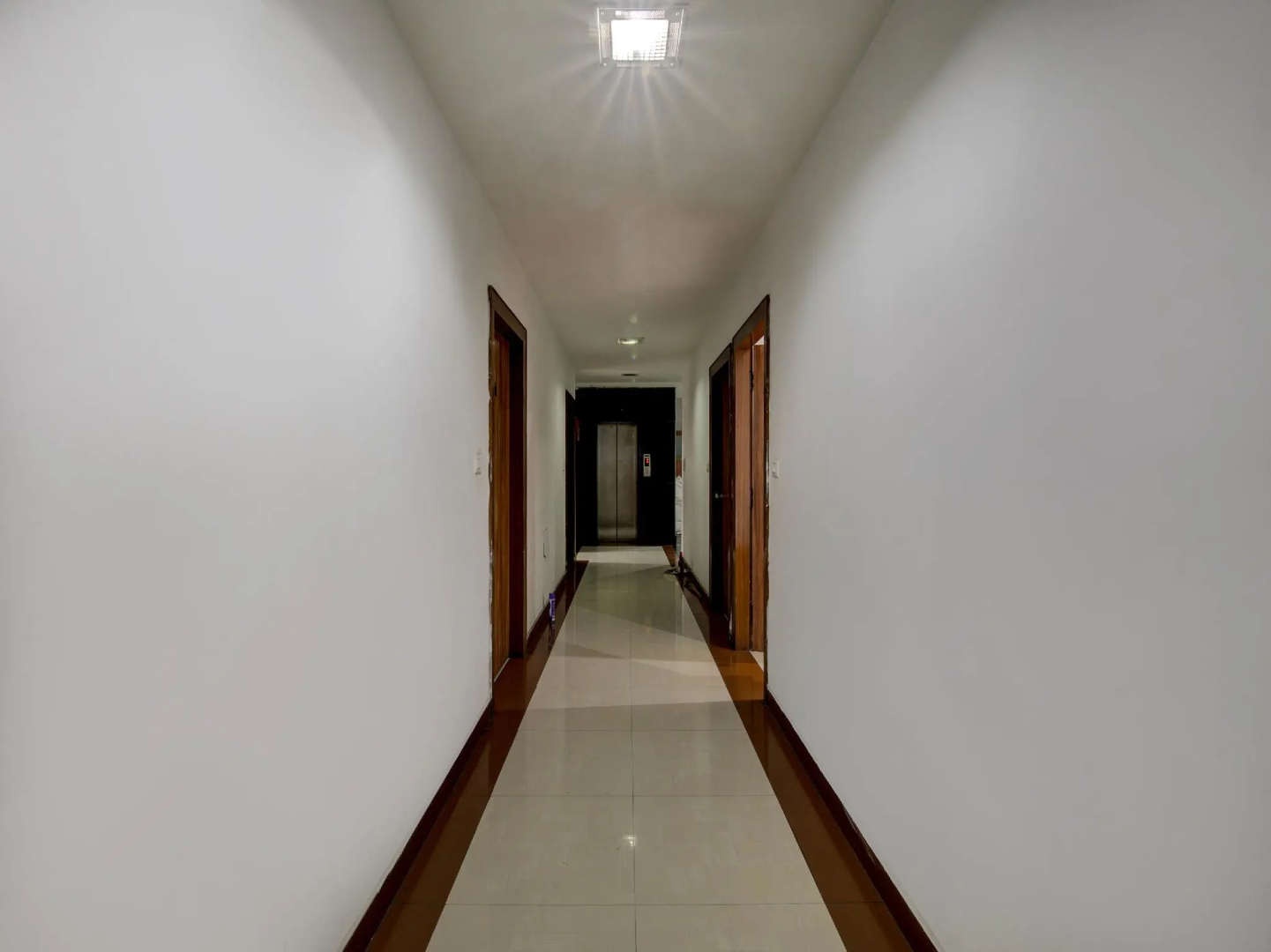 OYO 4275 Hotel Sunraj Residency