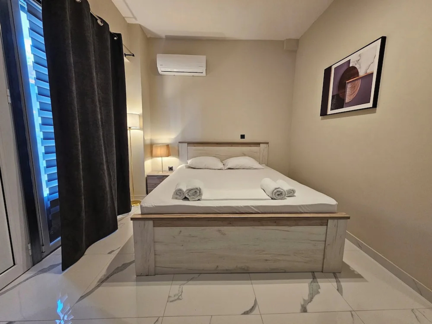 Lemon Tree Suites Near ATH Airport