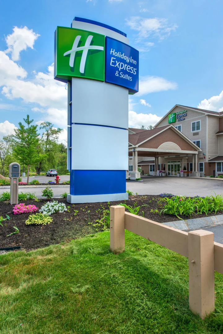 Holiday Inn Express Hotel & Suites Tilton - Lakes Region