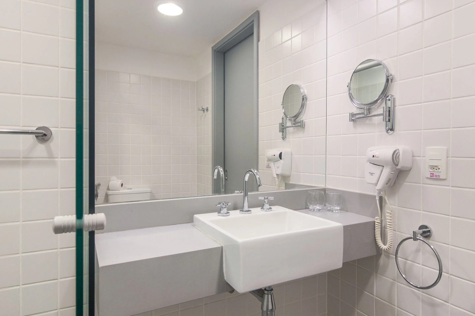 Selina Theatrou Athens