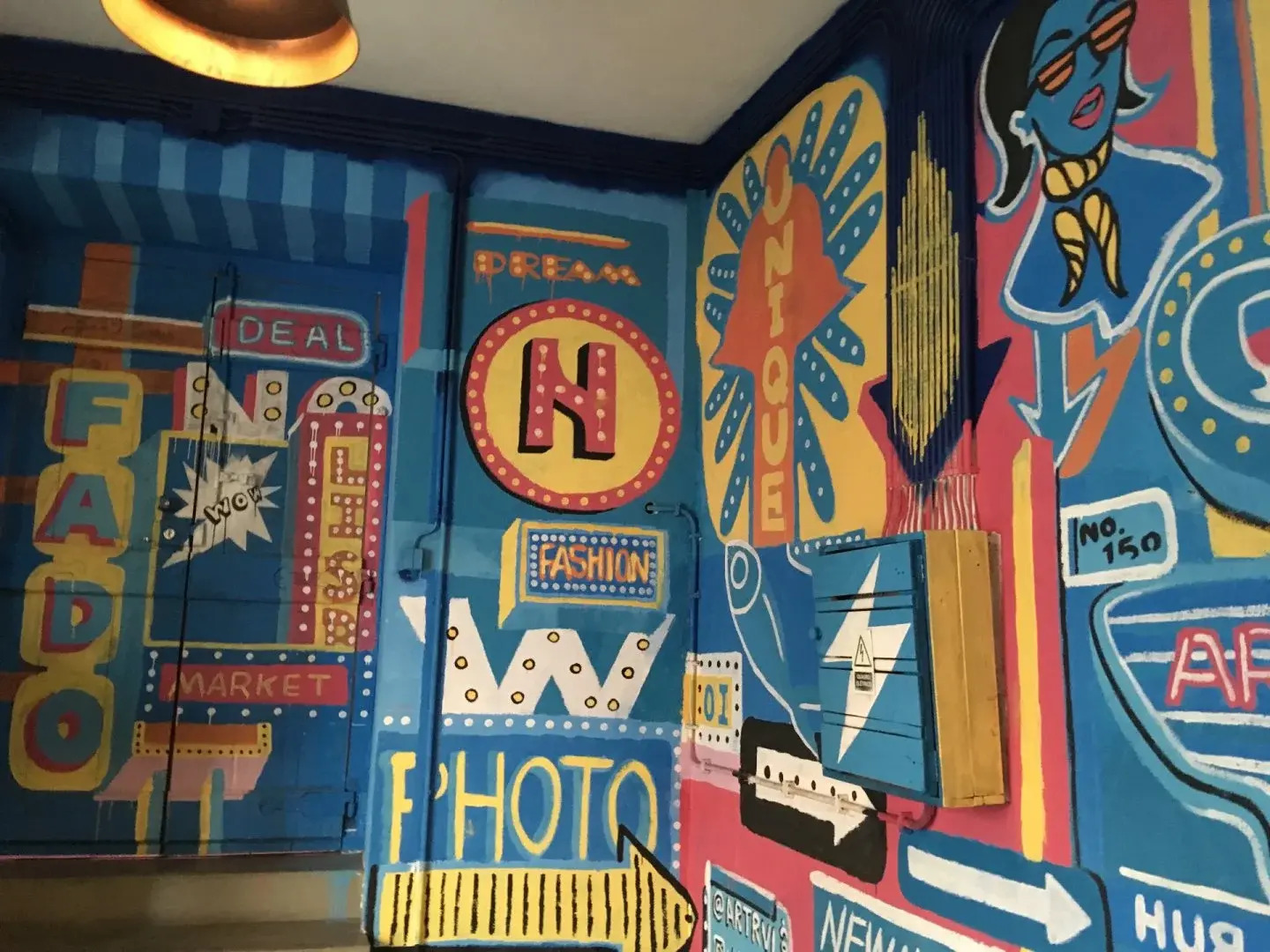 Хостел WOT New Lisbon Social