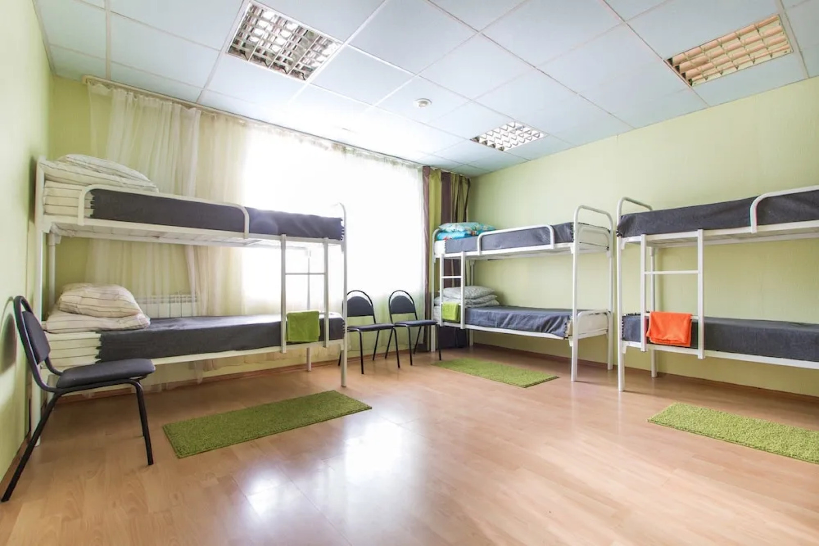 Жилое помещение Красный Диван