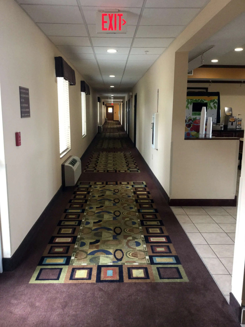 Americas Best Value Inn St. Robert
