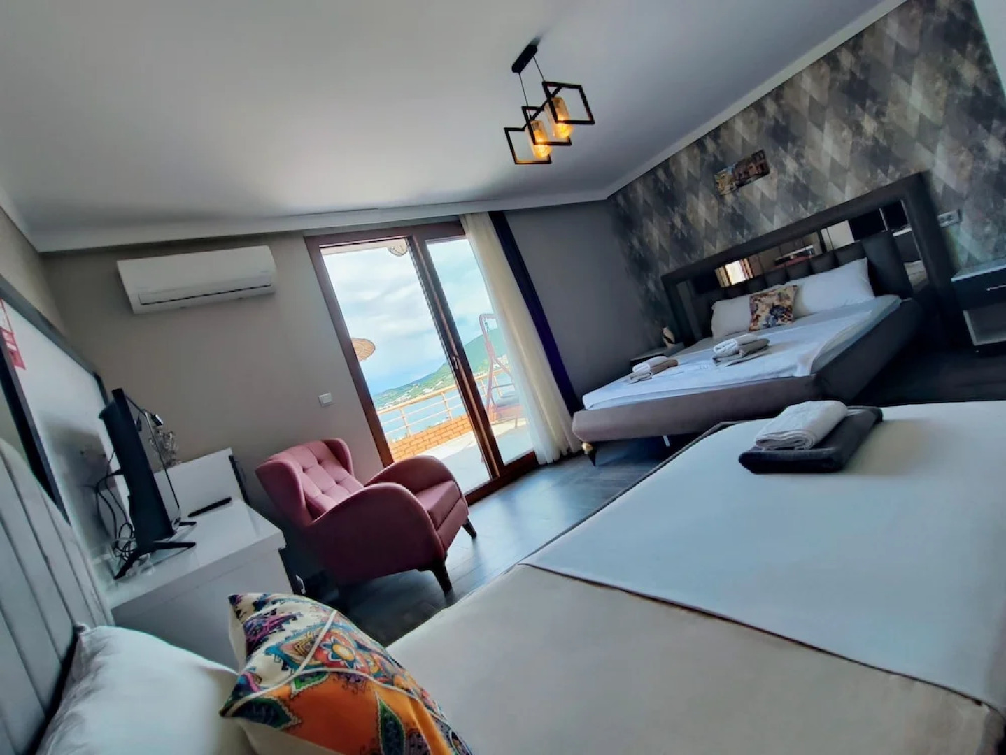 Stone House Foca Butik Otel