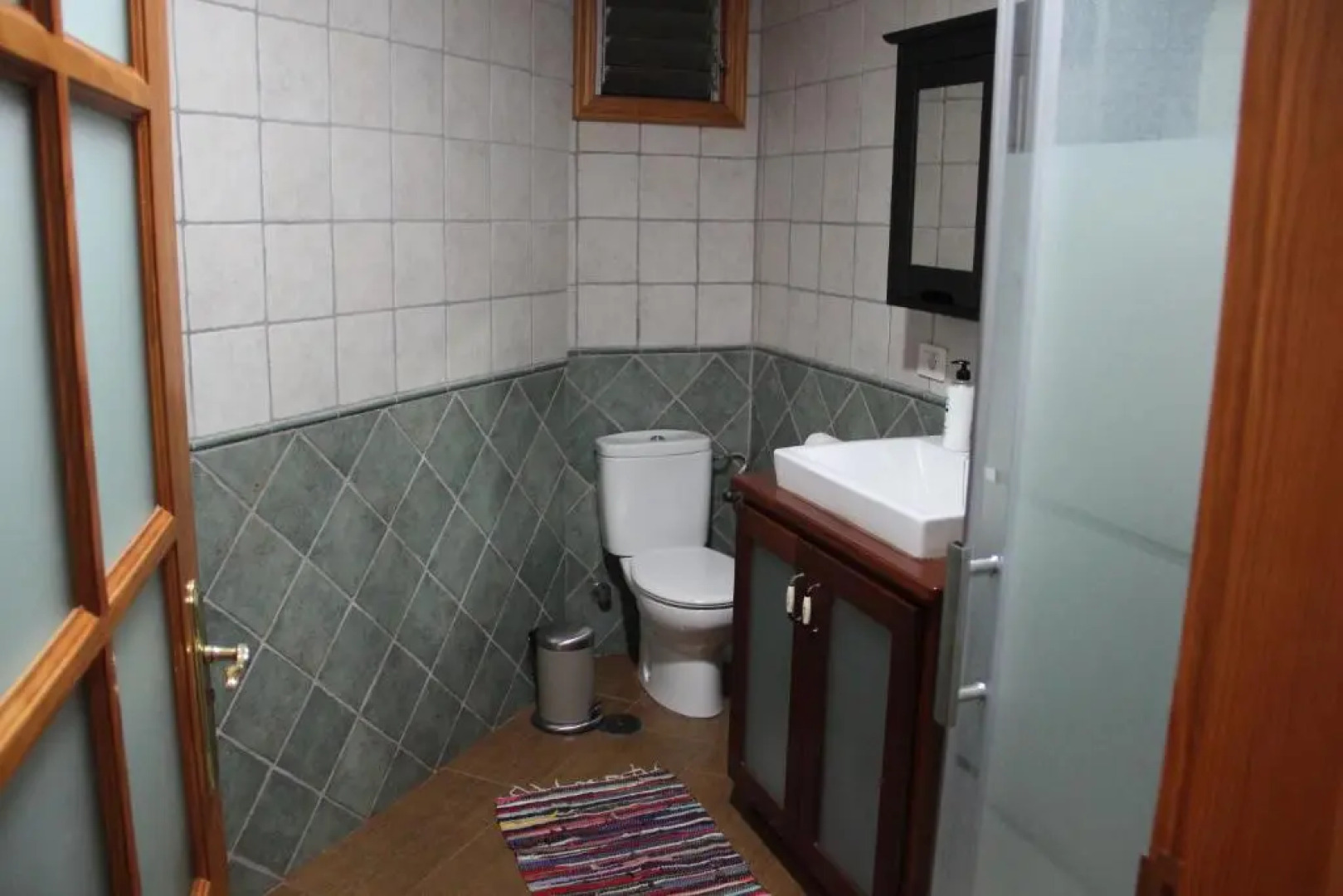 Acogedor apartamento con vista al mar.