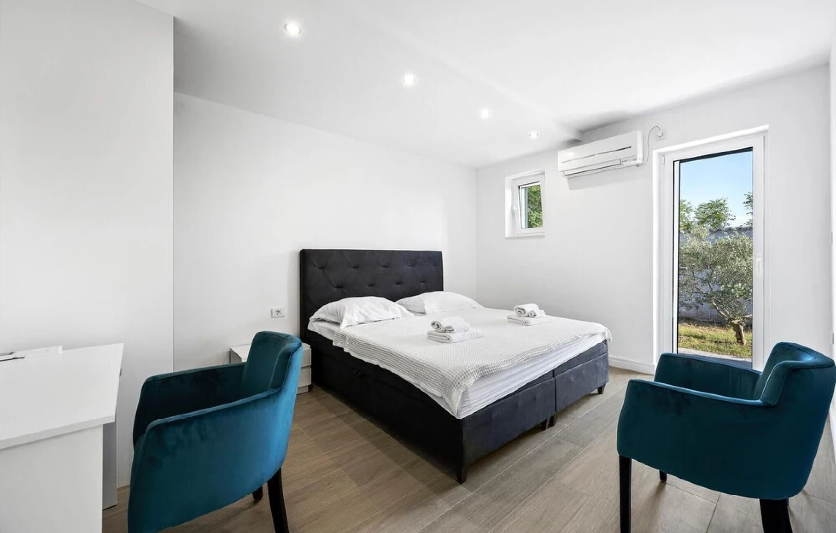 Nice Home in Sibenik With 4 Bedrooms, Wifi and Outdoor Swimming Pool