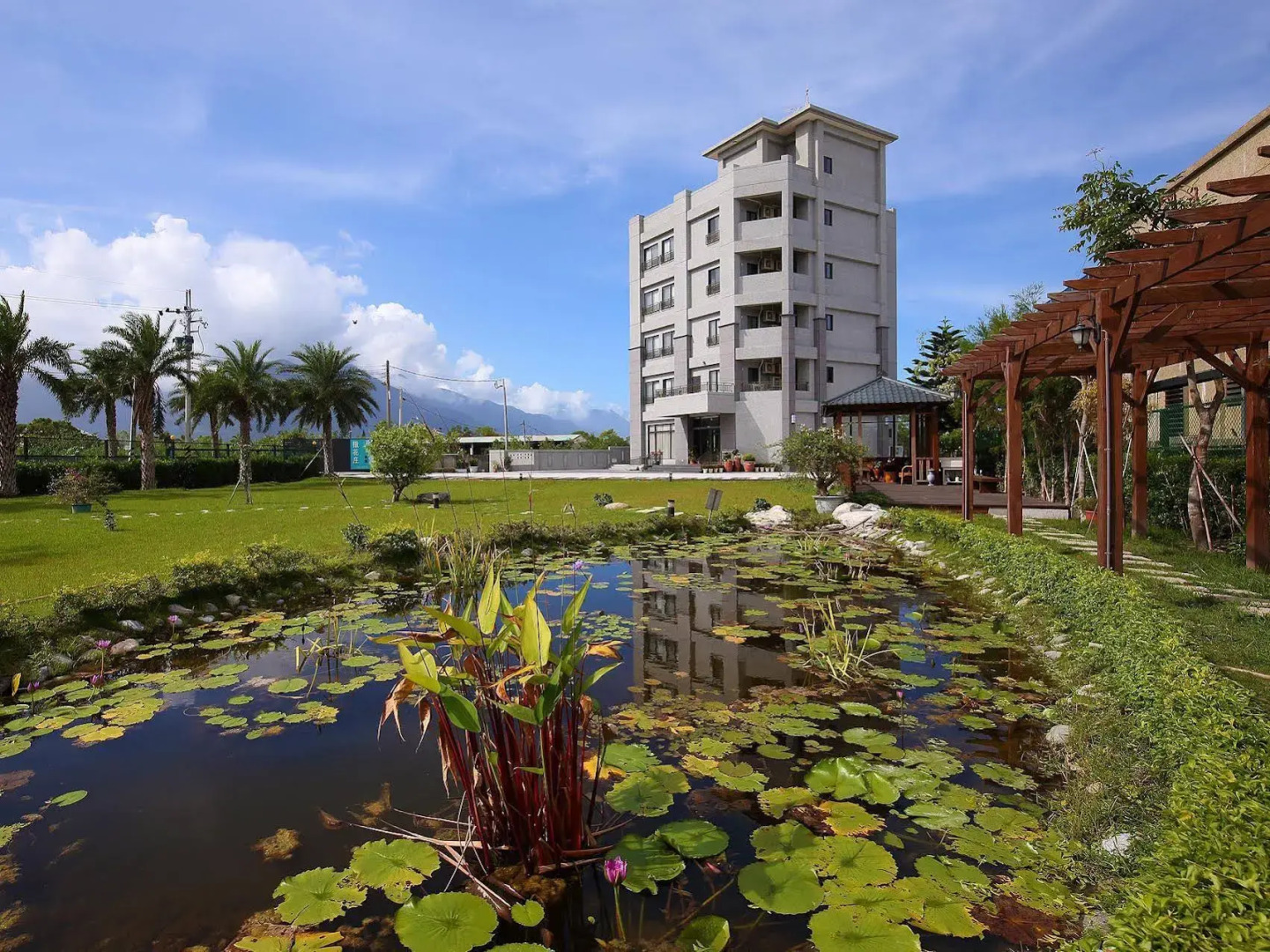 Flowers Bed and Breakfast