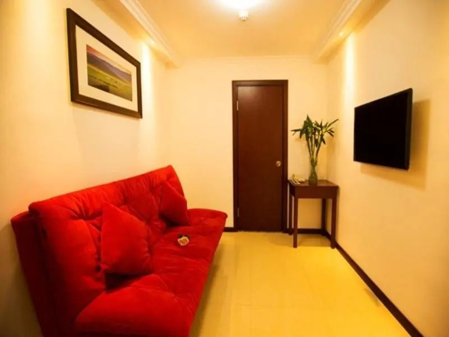 GreenTree Inn Liaoning Jinzhou Railway Station Express Hotel