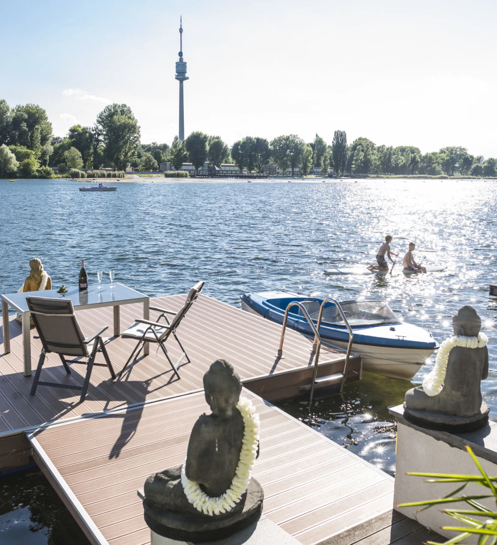 AJO Vienna Beach - Contactless Check-in