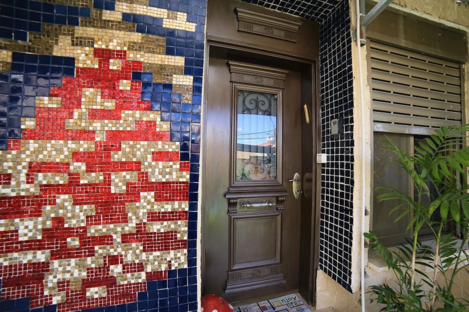 Ahuzat Shaul - Studio