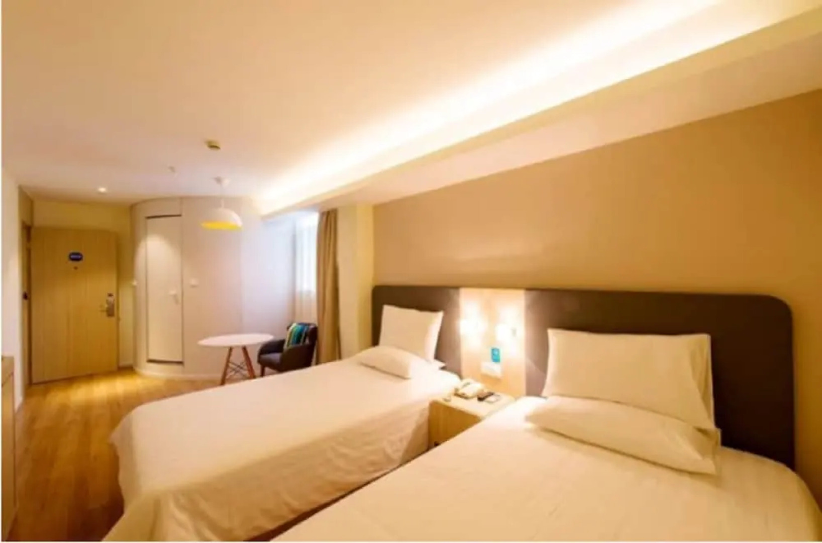 Hantingguangyuan Nanhe Bus Station Hotel