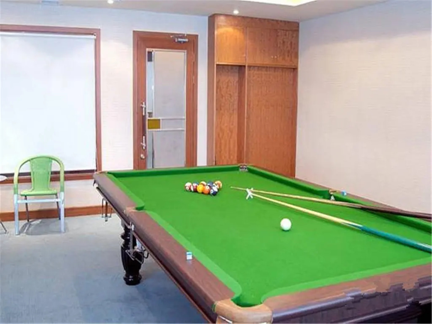 Golden Star Holiday Hotel